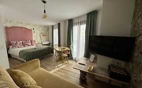 Ateneo Cuenca Suites Con Cocina En El Casco Historico