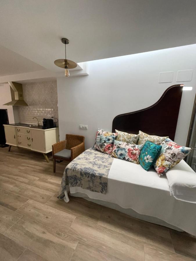 Ateneo Cuenca Suites Con Cocina En El Casco Historico Exterior foto